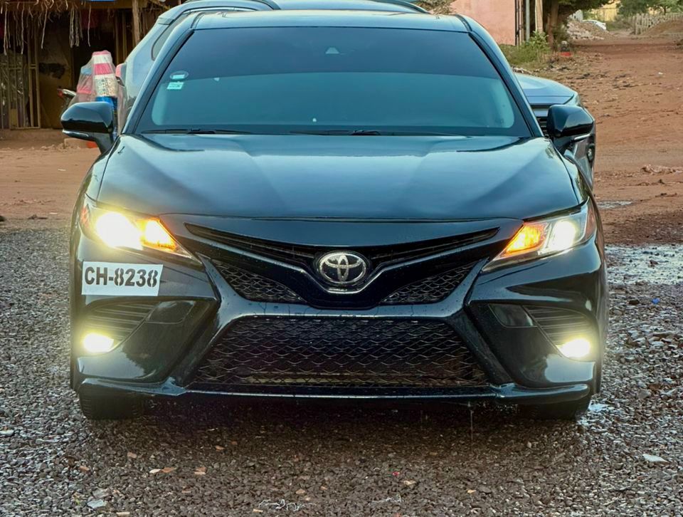 Toyota Camry 2019