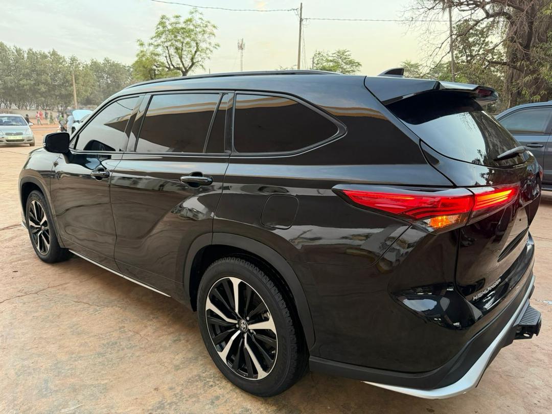 Toyota Highlender XSE 2021
