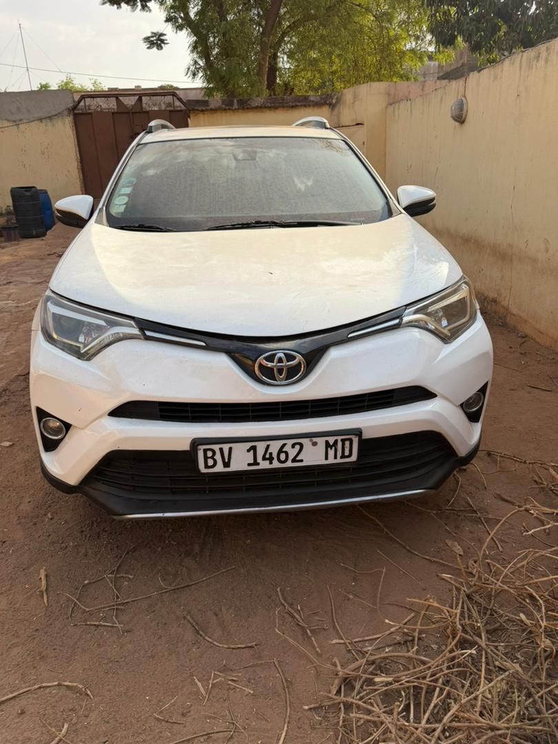 Rav4 2017 XLE